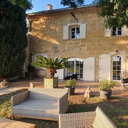 Les Bonbonnettes Bed and Breakfast Le Cailar Εξωτερικό φωτογραφία