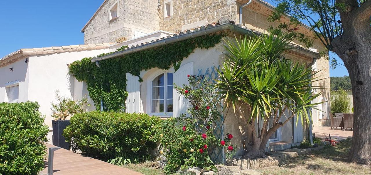Les Bonbonnettes Bed and Breakfast Le Cailar Εξωτερικό φωτογραφία